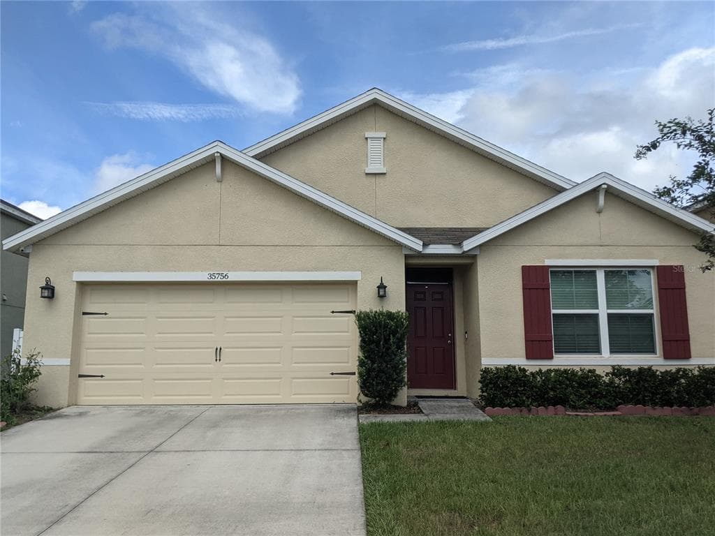 35756 JENNY LYNNE CIRCLE ZEPHYRHILLS, FL 33541