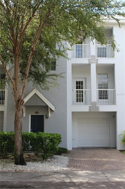 4542 BAY SPRING COURT TAMPA, FL 33611