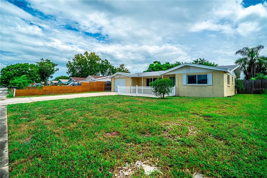 10740 MANCHESTER ROAD PORT RICHEY, FL 34668