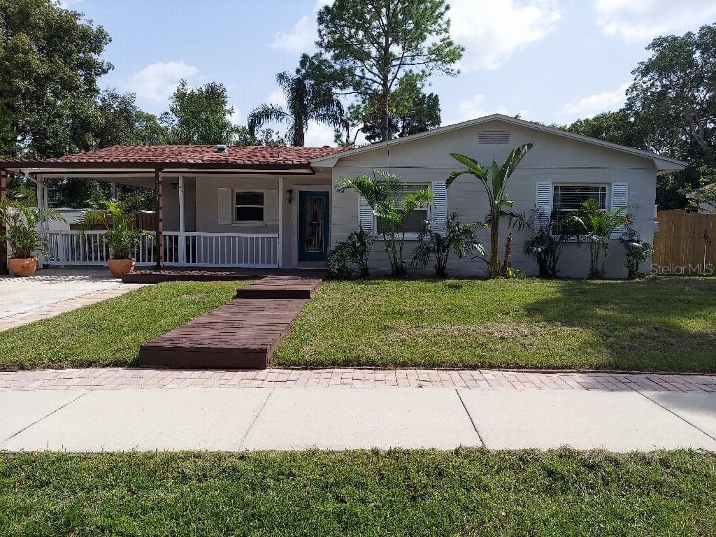 15204 MONET DRIVE TAMPA, FL 33613