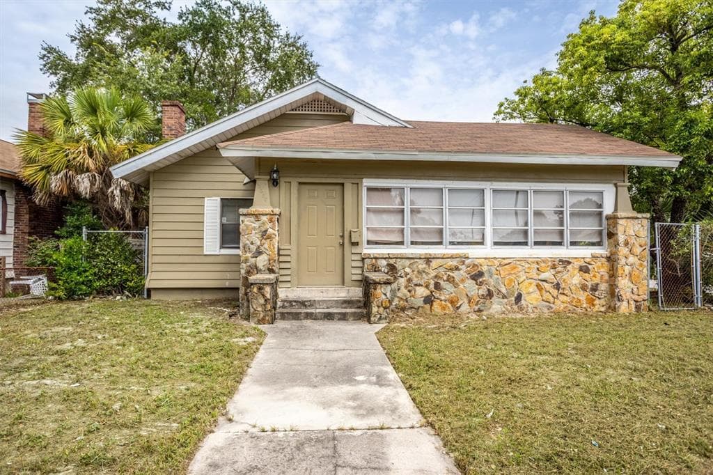 2038 17TH STREET S ST PETERSBURG, FL 33712