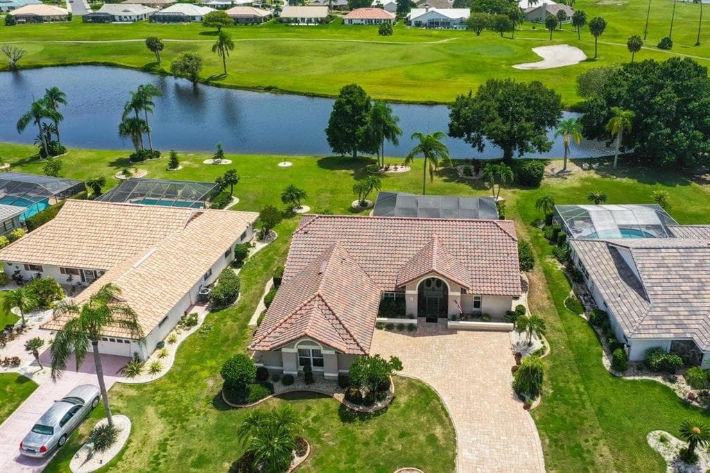 1928 NEW BEDFORD DRIVE SUN CITY CENTER, FL 33573