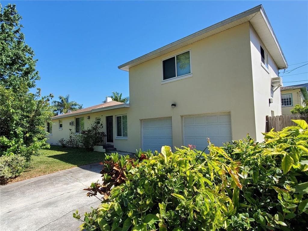 472 1/2 15TH AVENUE N ST PETERSBURG, FL 33704