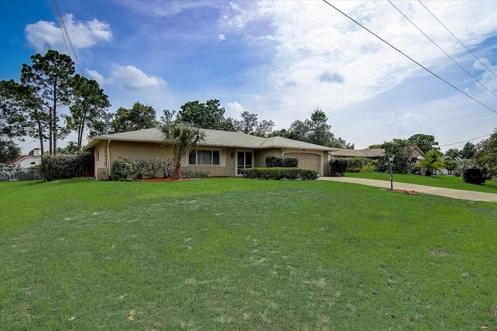 11210 LINDSAY ROAD SPRING HILL, FL 34609