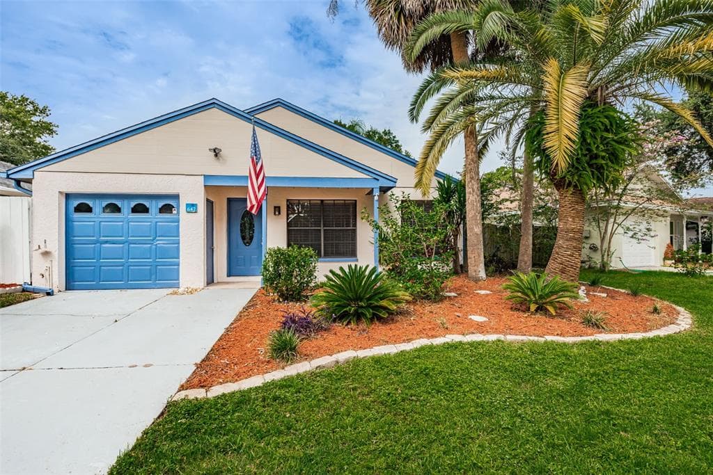 647 BELLINGHAM PLACE PALM HARBOR, FL 34684