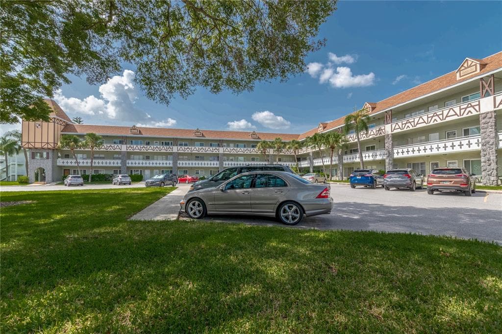 2448 COLUMBIA DRIVE UNIT 66 CLEARWATER, FL 33763