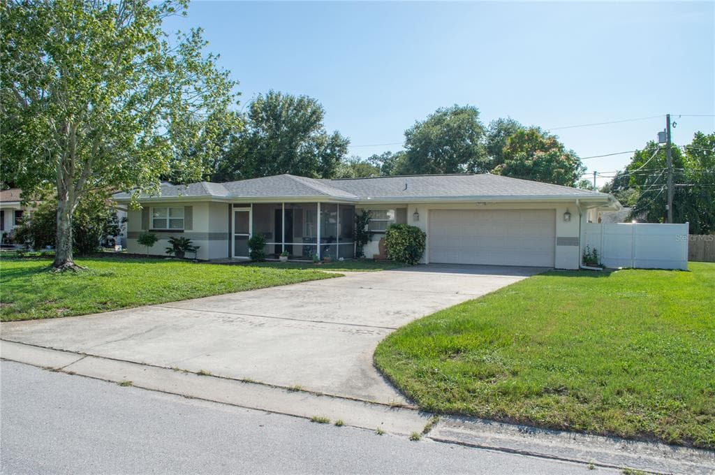 1868 LOMBARDY DR CLEARWATER, FL 33755