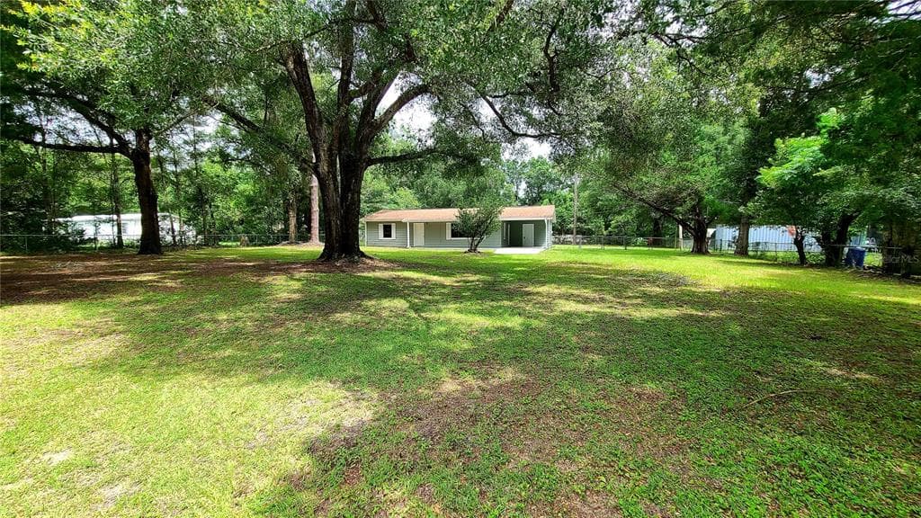 8901 NE 20TH TERRACE ANTHONY, FL 32617