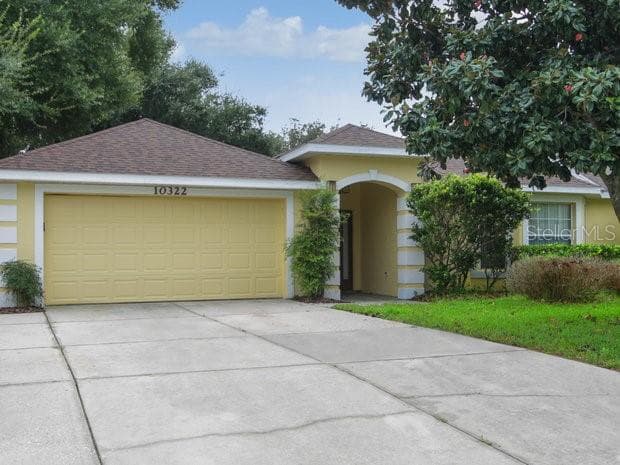 10322 CALLE DE FLORES DRIVE CLERMONT, FL 34711