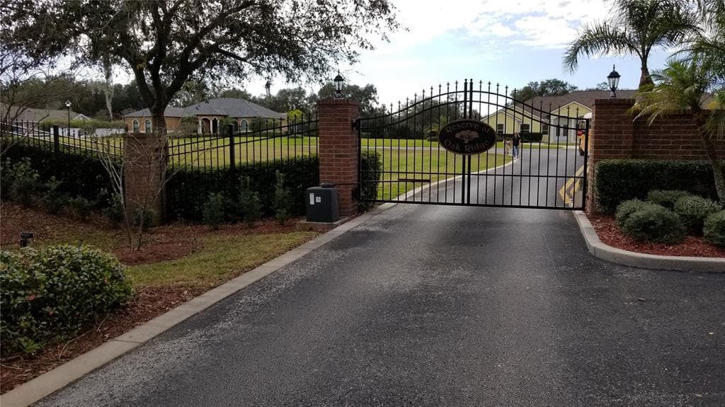 00 OAK MEADOW PT NEW PORT RICHEY, FL 34655