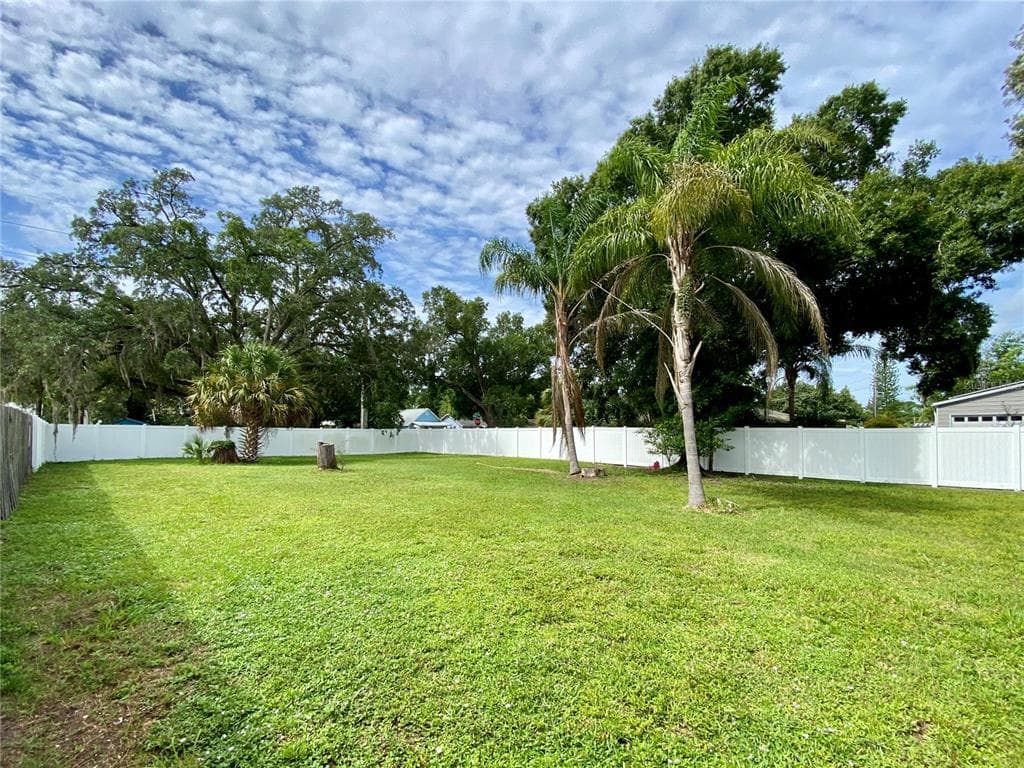2721 ASHTON ROAD SARASOTA, FL 34231