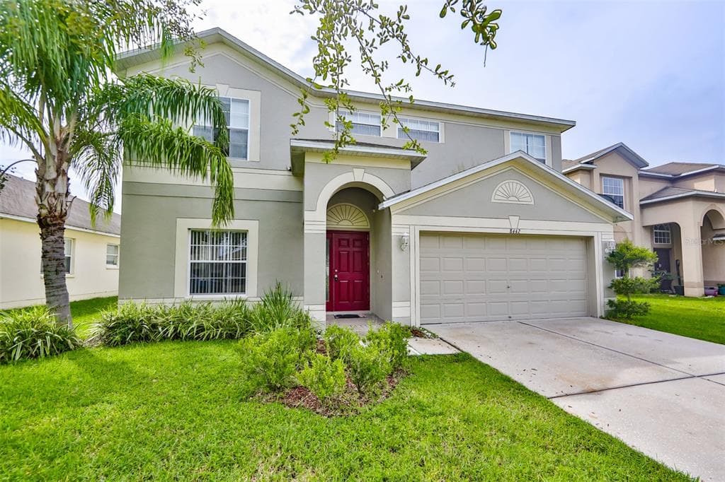 8442 CARRIAGE POINTE DRIVE
