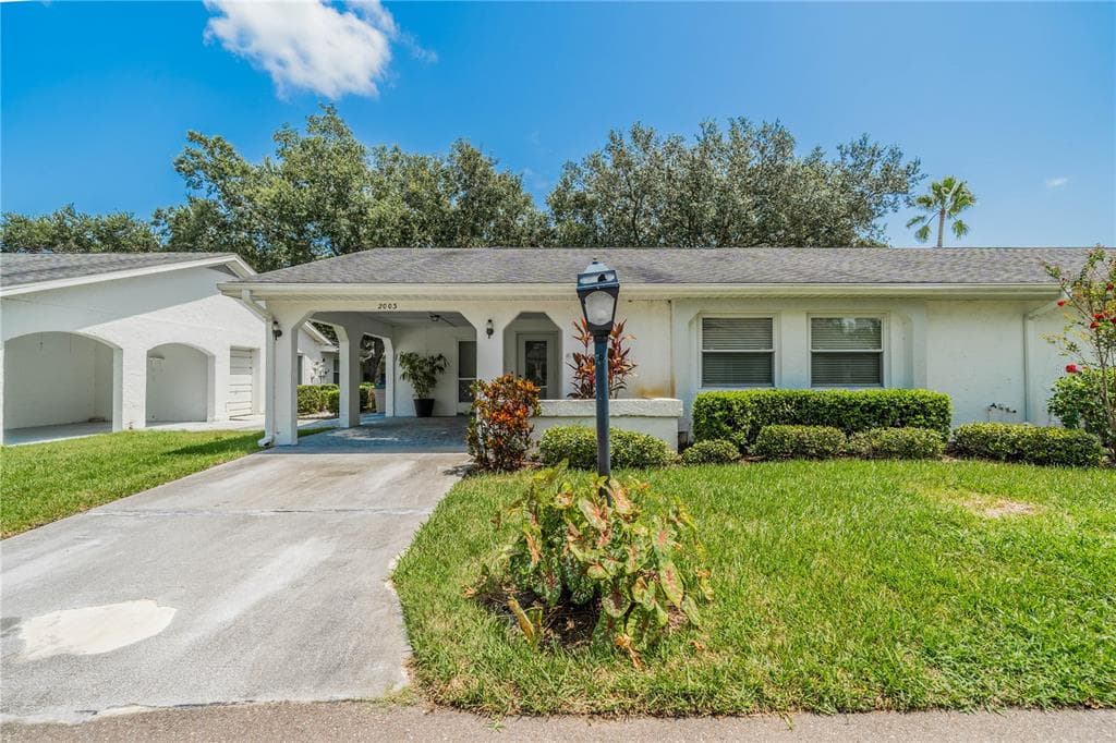2003 HAMPSTEAD CIRCLE UNIT N/A SUN CITY CENTER, FL 33573