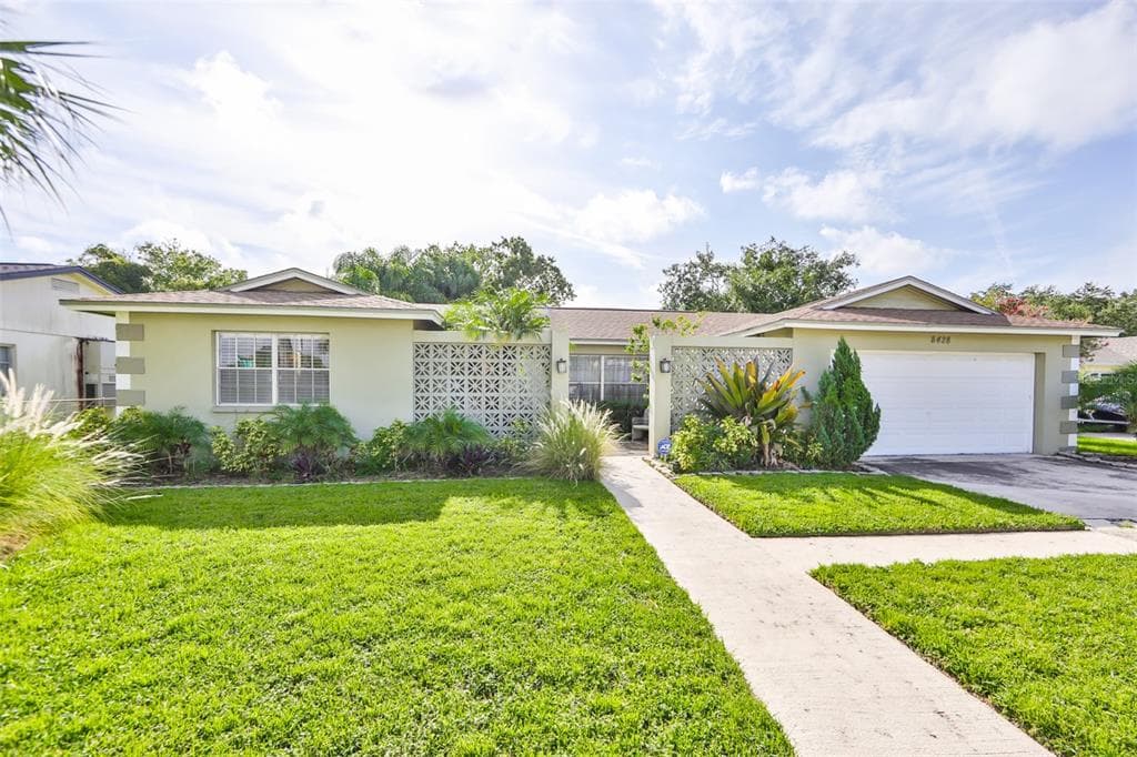 8428 LOPEZ DRIVE