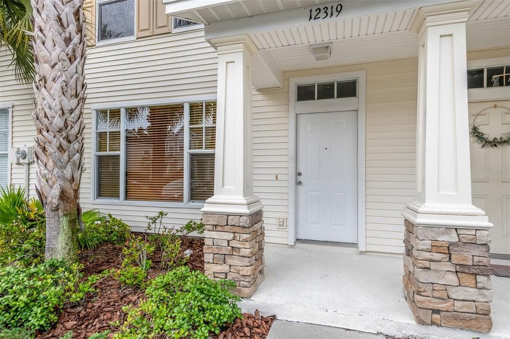 12319 COUNTRY WHITE CIRCLE TAMPA, FL 33635