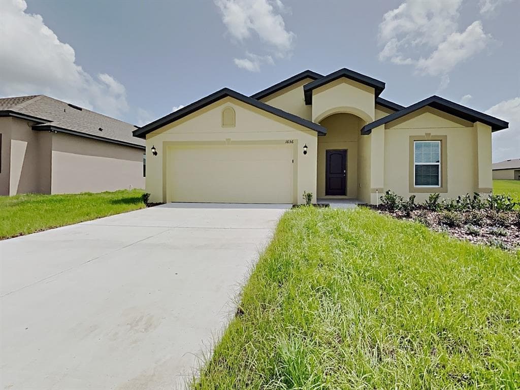 1656 LUFT LANE MASCOTTE, FL 34753