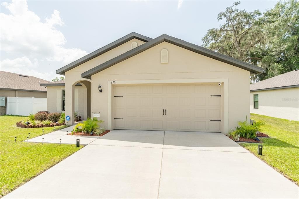 6751 REDBAY DRIVE BROOKSVILLE, FL 34602