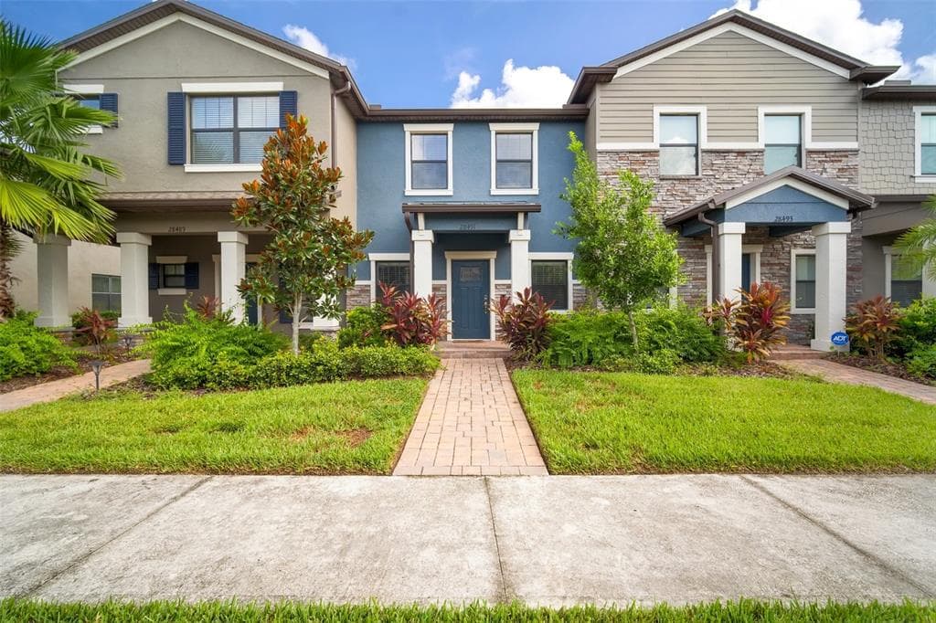 28491 TRANQUIL LAKE CIRCLE WESLEY CHAPEL, FL 33543