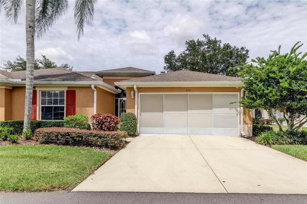 2111 GRANTHAM GREENS DRIVE SUN CITY CENTER, FL 33573