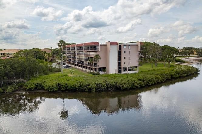2700 BAYSHORE BOULEVARD UNIT 11-201 DUNEDIN, FL 34698