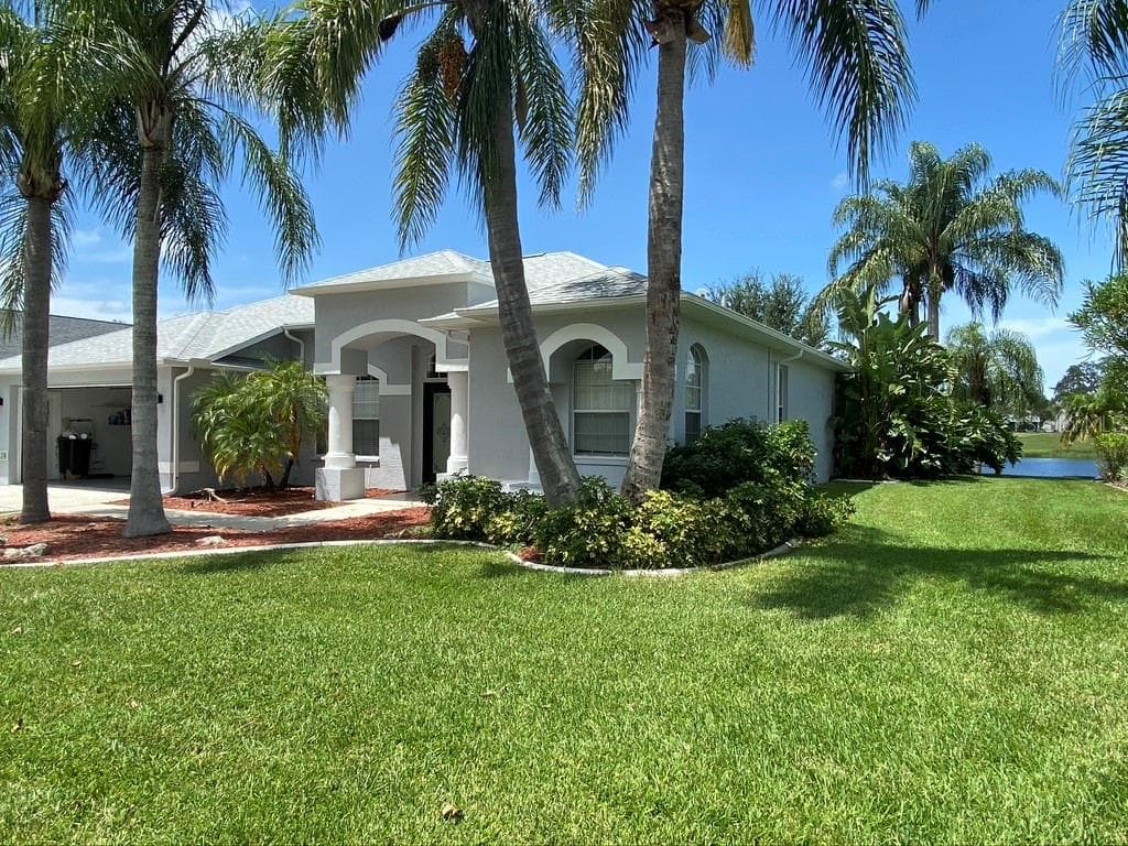 13638 PLANTATION LAKE CIRCLE HUDSON, FL 34669