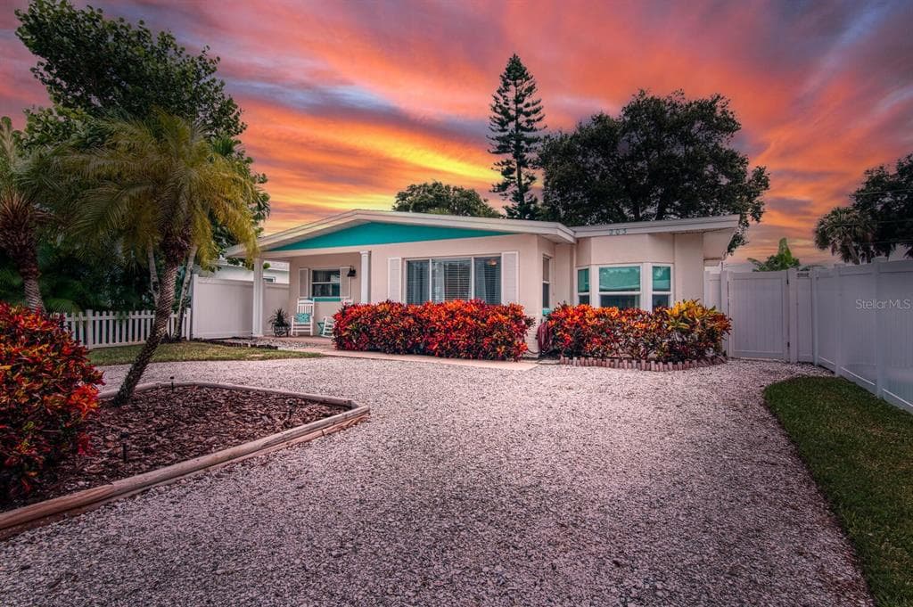 203 15TH AVENUE INDIAN ROCKS BEACH, FL 33785