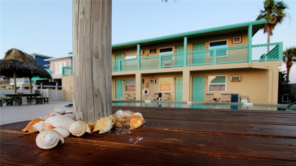 2700 GULF BOULEVARD UNIT 1E BELLEAIR BEACH, FL 33786