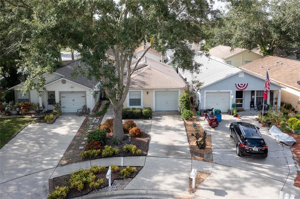 2766 BRAHAM COURT PALM HARBOR, FL 34684