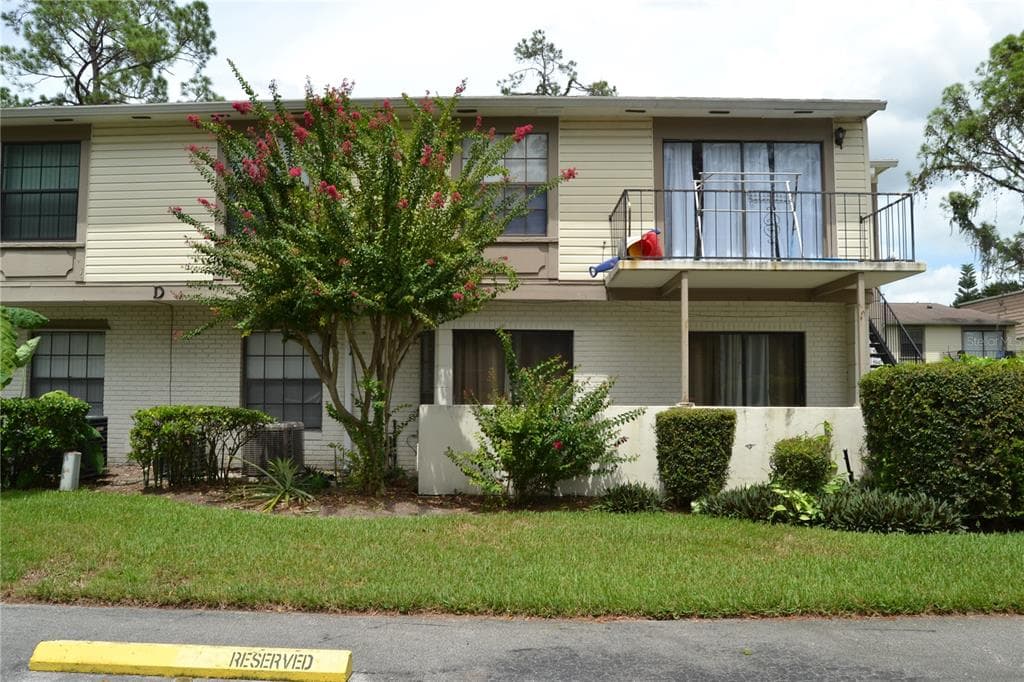 5939 VILLAGE CIRCLE UNIT 5939 ORLANDO, FL 32822