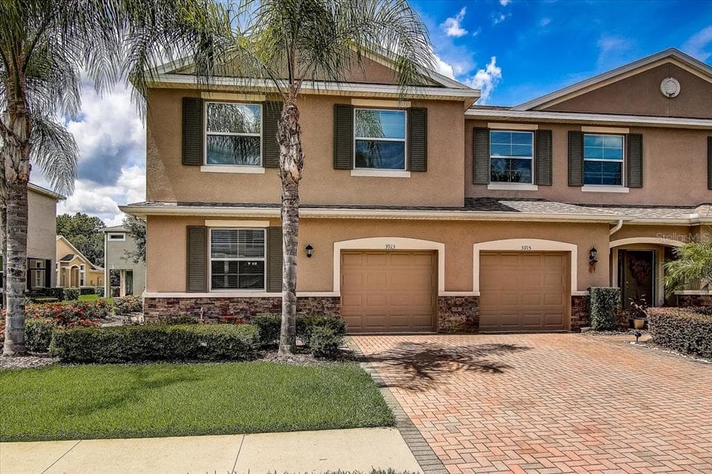 3913 SILVERLAKE WAY WESLEY CHAPEL, FL 33544