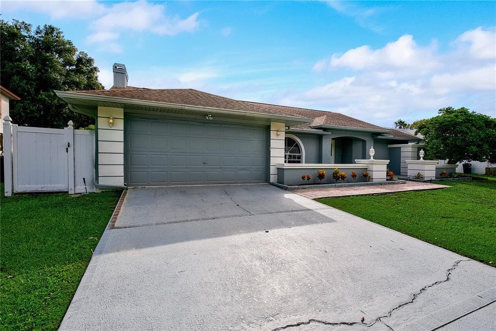 5249 LAS FLORES VIADUCT NEW PORT RICHEY, FL 34655