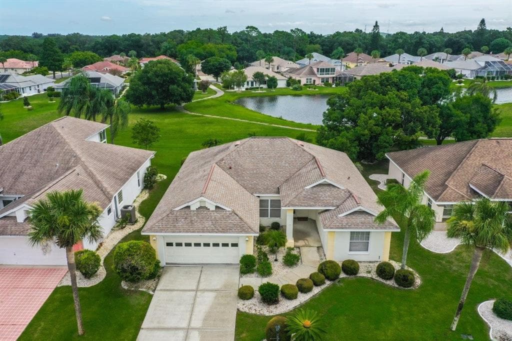 327 CALOOSA PALMS COURT SUN CITY CENTER, FL 33573