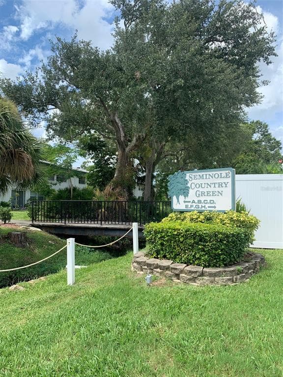 7680 92ND STREET UNIT 106 SEMINOLE, FL 33777