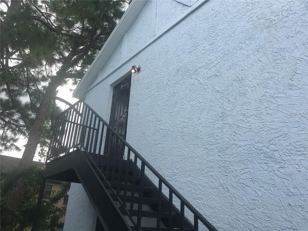 5103 S CLARICE COURT UNIT 3C TAMPA, FL 33611