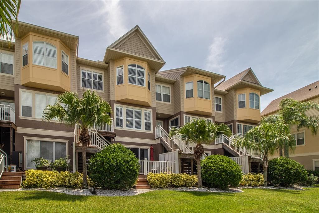4318 SPINNAKER COVE LANE TAMPA, FL 33615