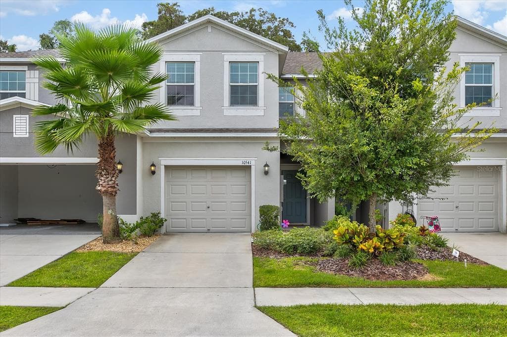 10541 LAKE MONTAUK DRIVE