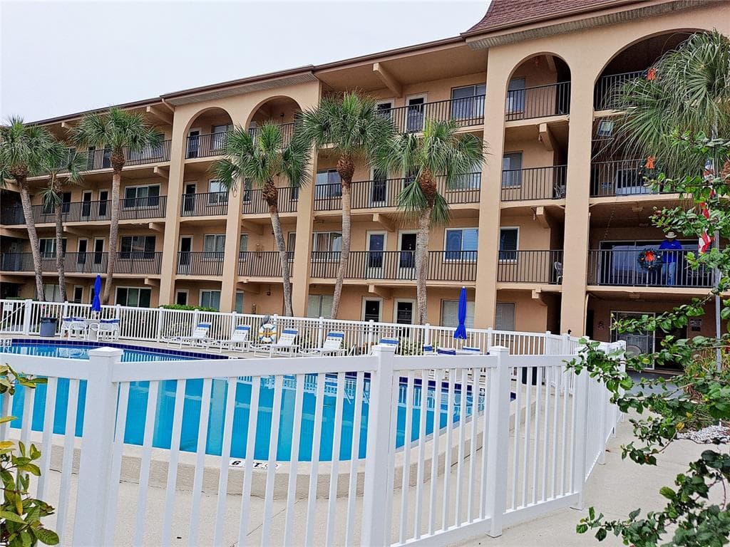2525 W BAY DRIVE UNIT A35 BELLEAIR BLUFFS, FL 33770