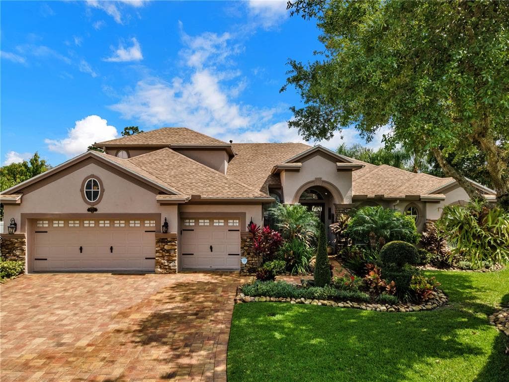 2104 CLIMBING IVY DRIVE TAMPA, FL 33618