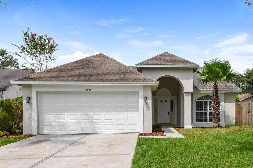 4703 STOVE PLACE VALRICO, FL 33596