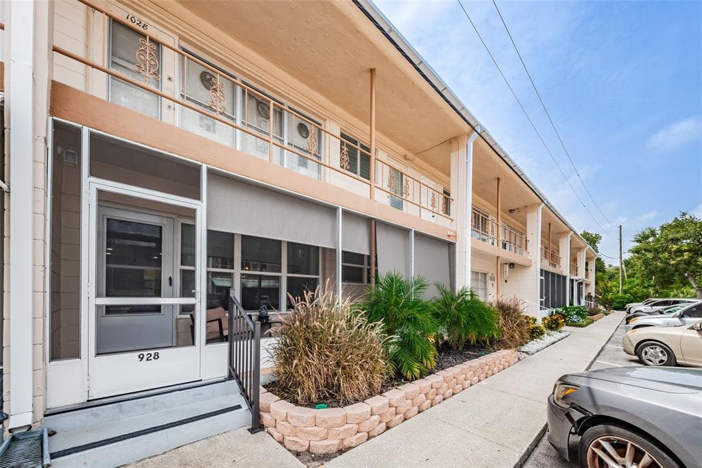 4152 55TH WAY N UNIT 928 KENNETH CITY, FL 33709