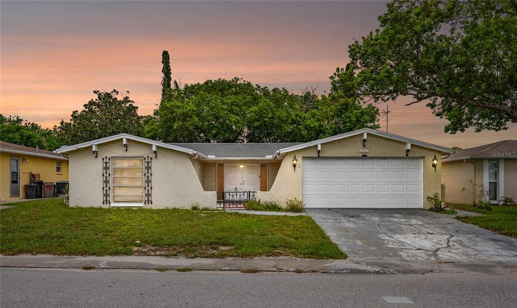 9126 MARK TWAIN LANE PORT RICHEY, FL 34668