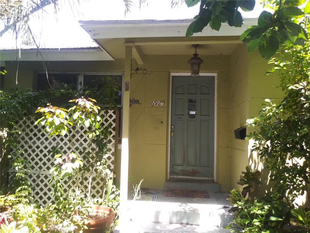 6925 7TH AVENUE N ST PETERSBURG, FL 33710