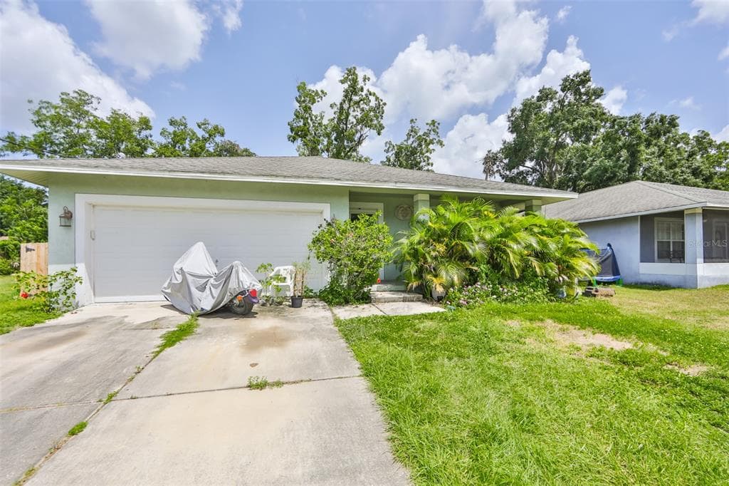 810 E LAURA STREET PLANT CITY, FL 33563