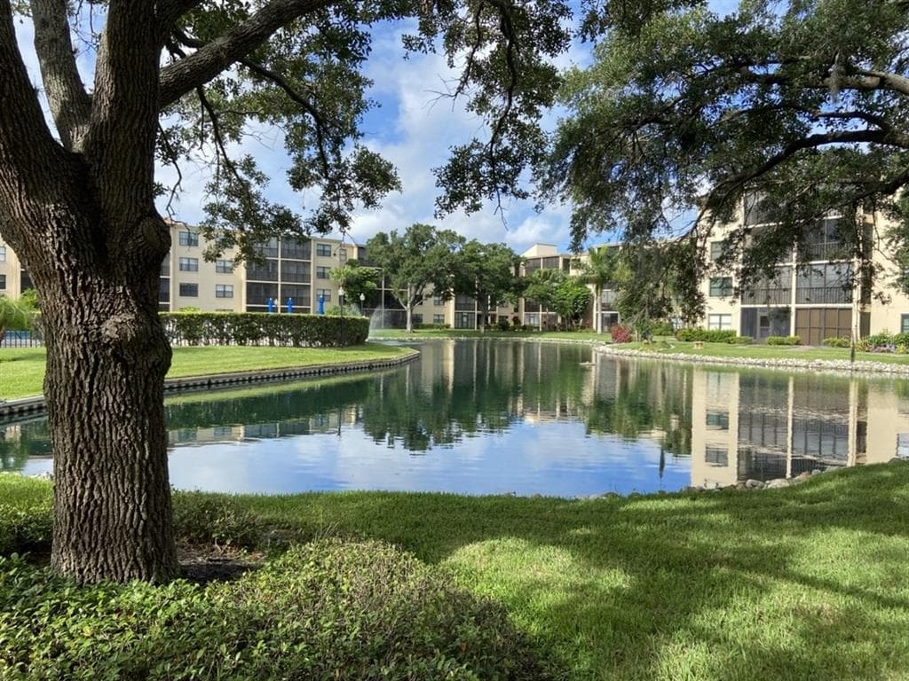 625 30TH AVENUE W UNIT G203 BRADENTON, FL 34205