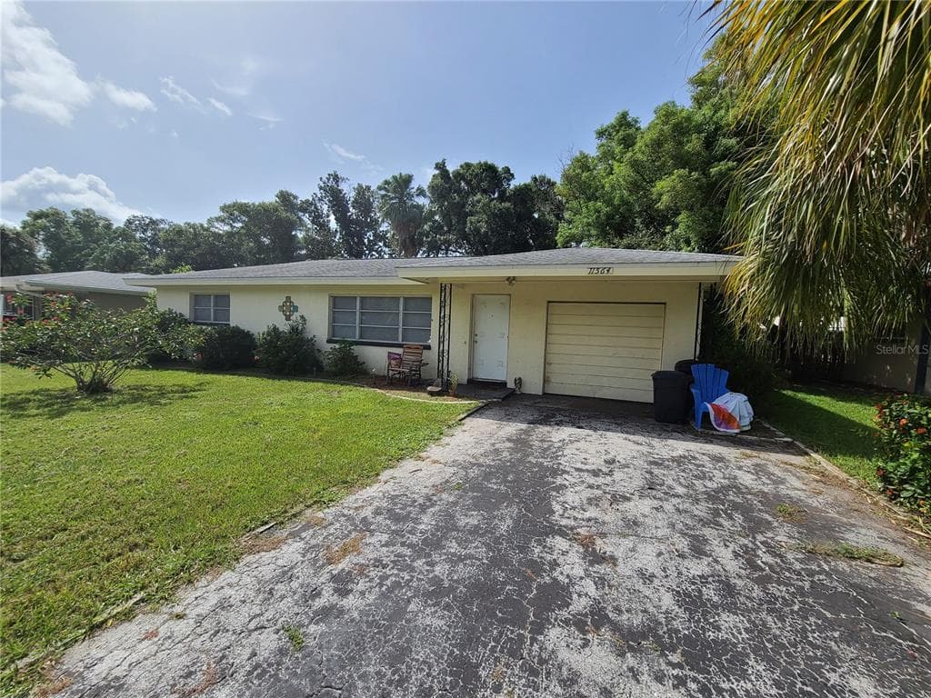11564 88TH TERRACE SEMINOLE, FL 33772