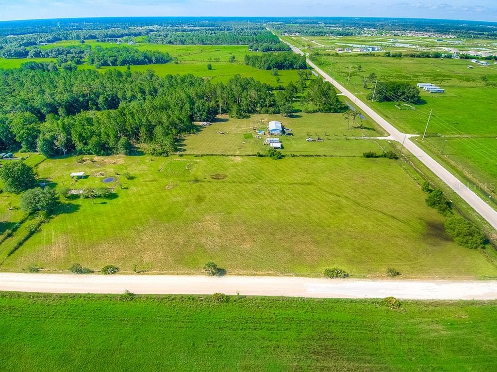 34542 FAIRVIEW HEIGHTS ROAD ZEPHYRHILLS, FL 33541