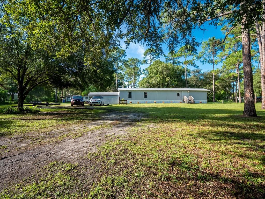4289 FORT CENTER AVENUE FORT DENAUD, FL 33935