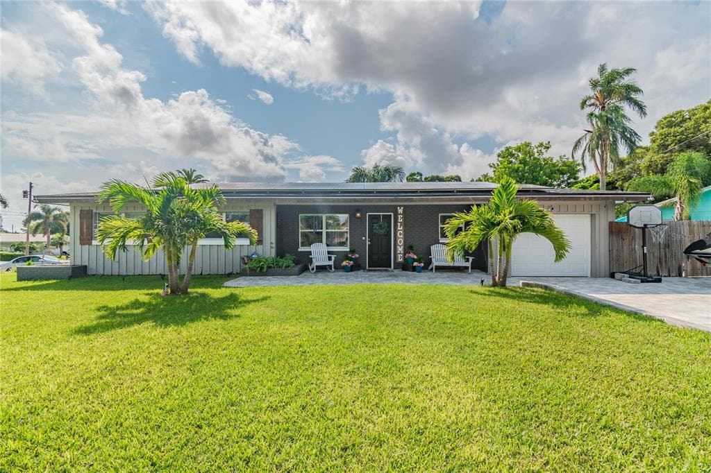 6436 HILLSIDE AVENUE SEMINOLE, FL 33772