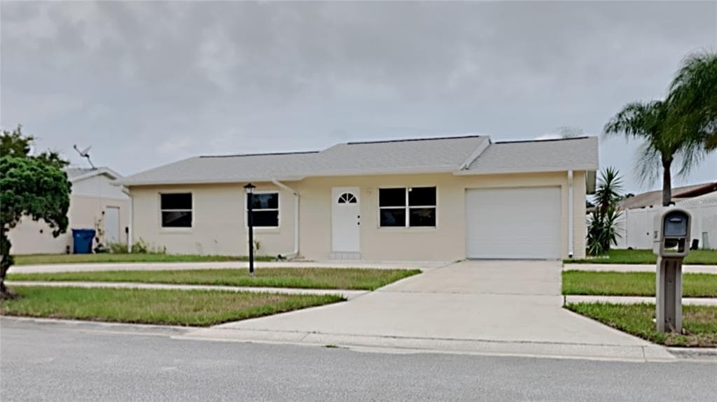 1304 FAIRWAY AVENUE ORMOND BEACH, FL 32174