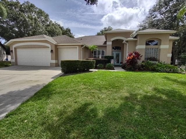 4013 CANTER COURT VALRICO, FL 33596